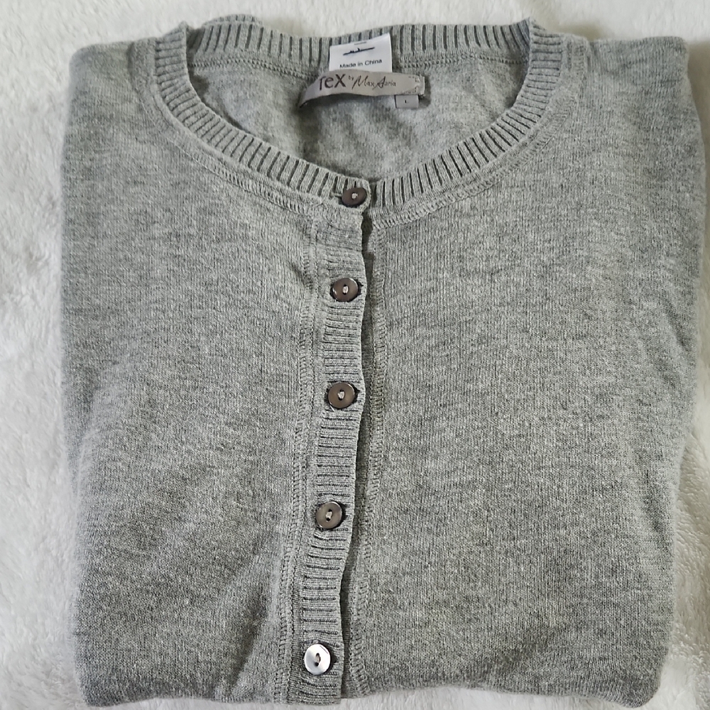 TEX MaxAzria Light Grey Crewneck Button Cardigan